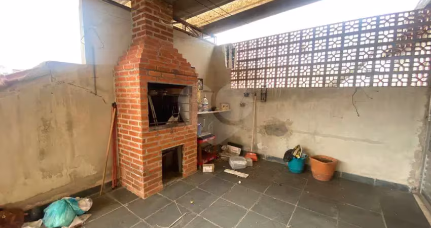 Casa com 3 quartos à venda em Vila Romero - SP
