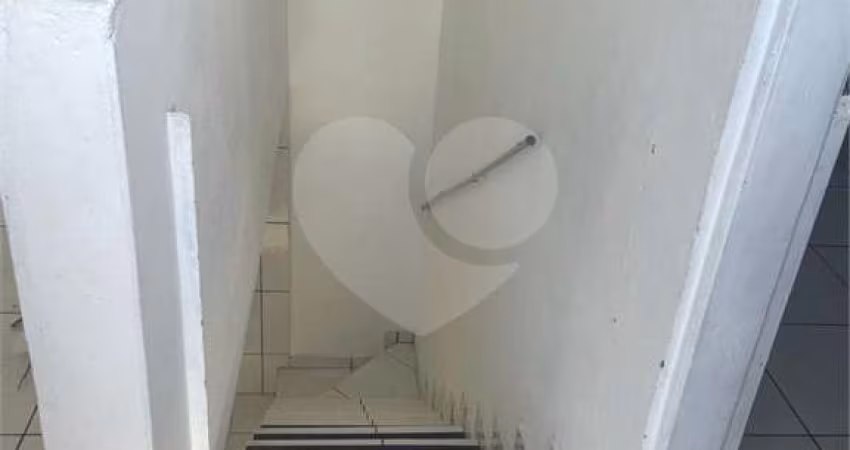 Terreno com 3 quartos à venda em Jardim Maristela - SP