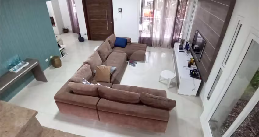 Casa em condomínio fechado com 3 quartos à venda na Avenida Nova Cantareira, Tremembé, São Paulo