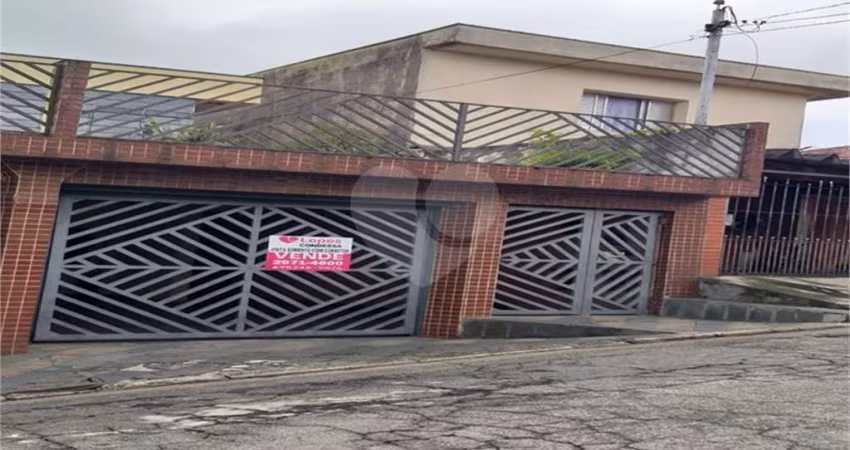 Sobrado com 3 quartos à venda em Chora Menino - SP