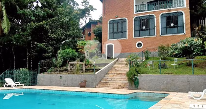 Casa com 5 quartos à venda em Roseira - SP