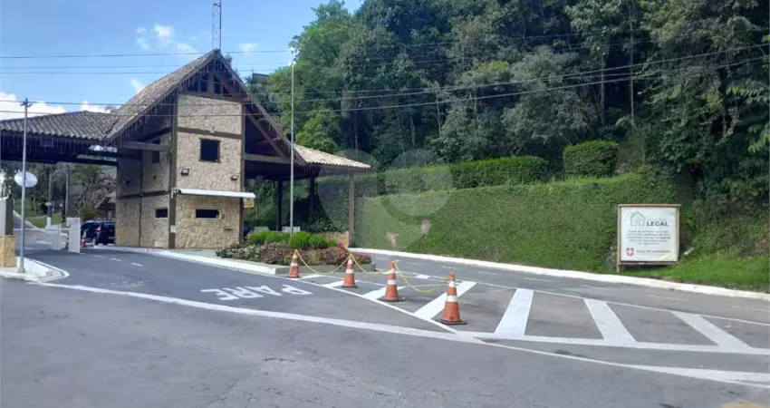Casa em condomínio fechado à venda na São Pedro, Serra da Cantareira, Mairiporã