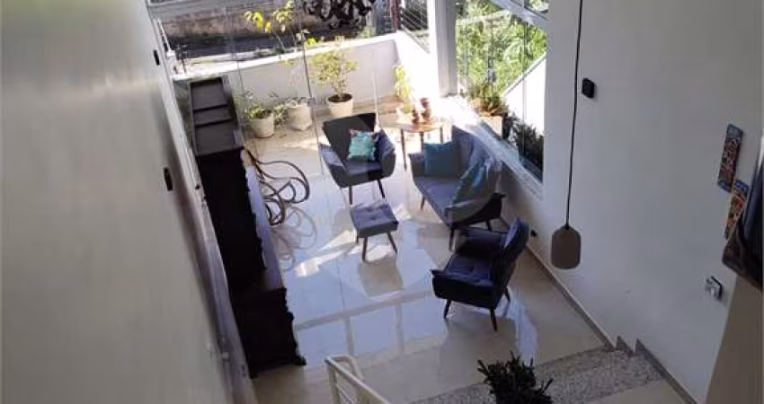 Sobrado com 3 quartos à venda em Vila Pedra Branca - SP