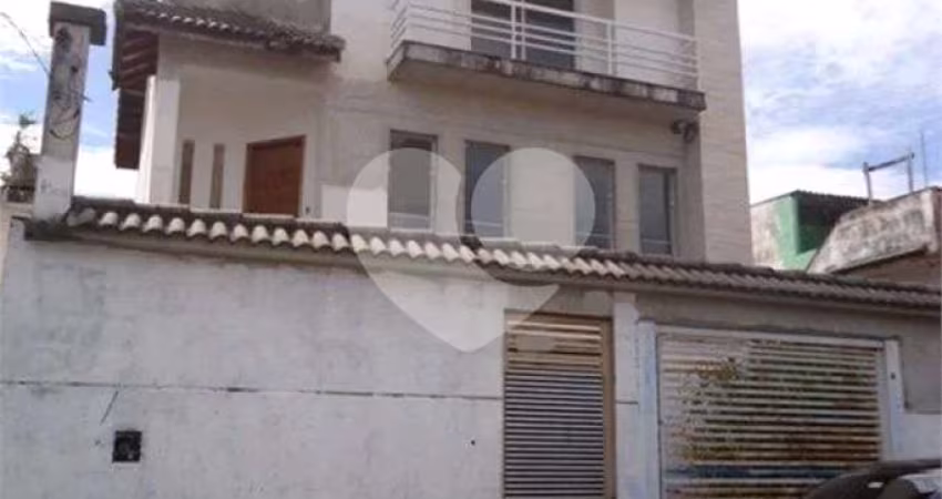 Sobrado com 3 quartos à venda em Vila Irmãos Arnoni - SP