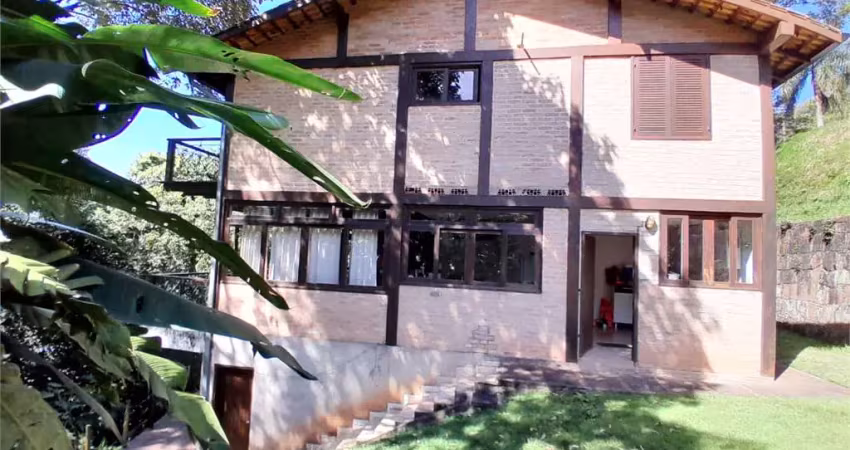 Casa em condomínio fechado com 3 quartos à venda na Das Gaivotas, Serra da Cantareira, Mairiporã