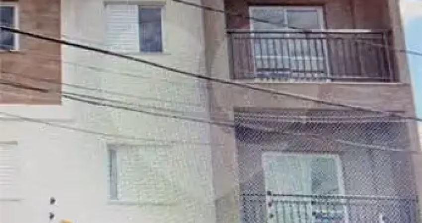 Condomínio com 2 quartos à venda em Vila Nivi - SP