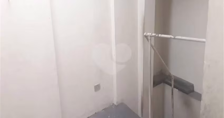 Sala comercial à venda na Rua Voluntários da Pátria, Santana, São Paulo