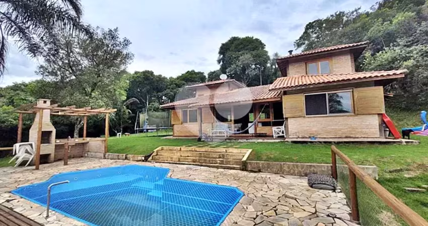 Casa com 3 quartos à venda em Juqueri Mirim - SP