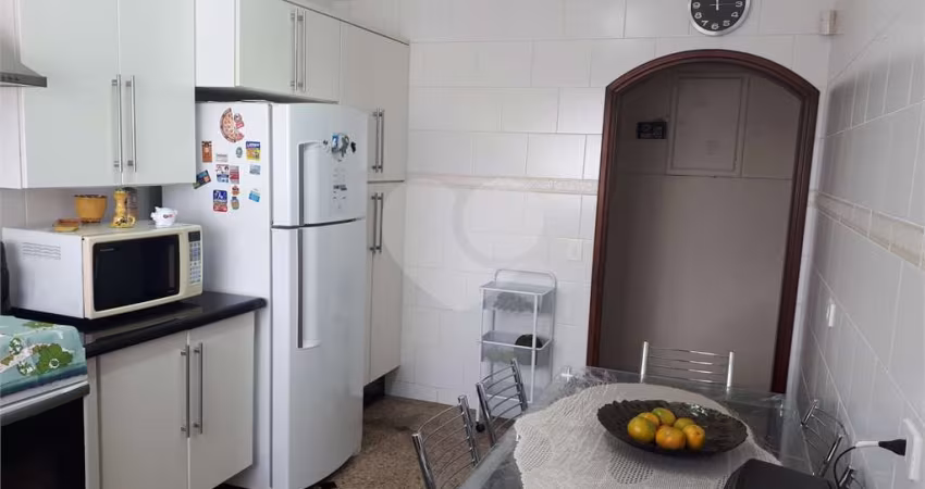 Sobrado com 4 quartos à venda em Água Fria - SP