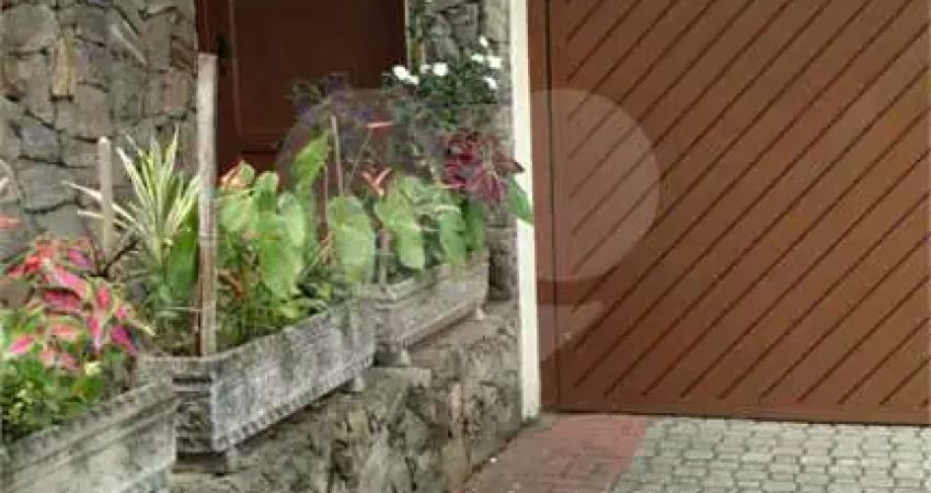Casa com 3 quartos à venda na Avenida Senador José Ermírio de Moraes, Tremembé, São Paulo