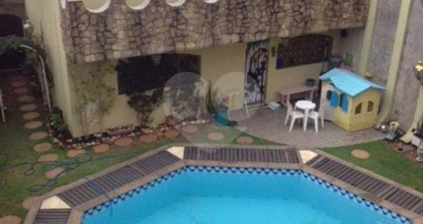 Casa com 4 quartos à venda em Vila Paiva - SP