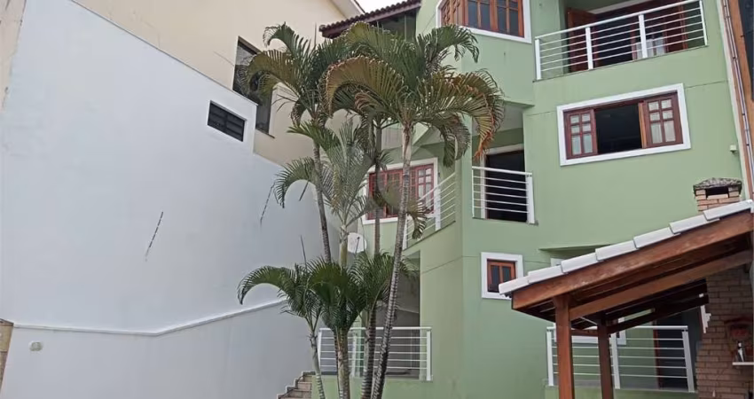 Sobrado com 4 quartos à venda em Jardim Virginia Bianca - SP