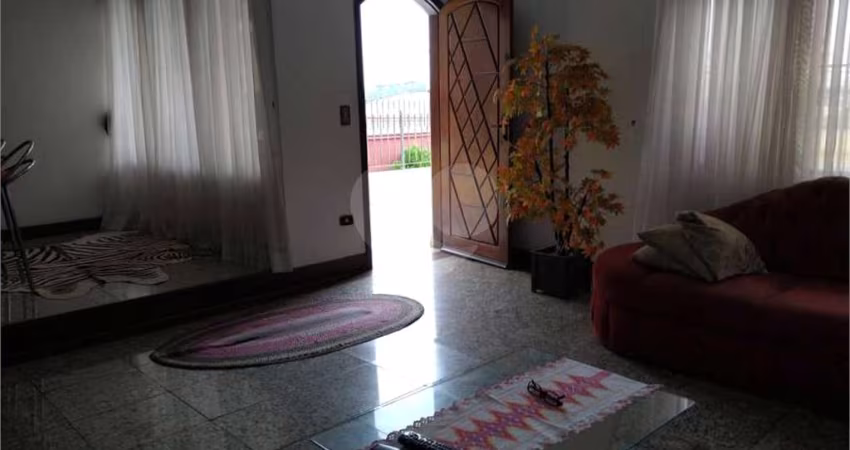 Sobrado com 5 quartos à venda em Jardim Peri - SP