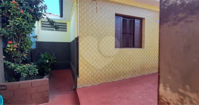 Casa térrea com 2 quartos à venda em Vila Mazzei - SP