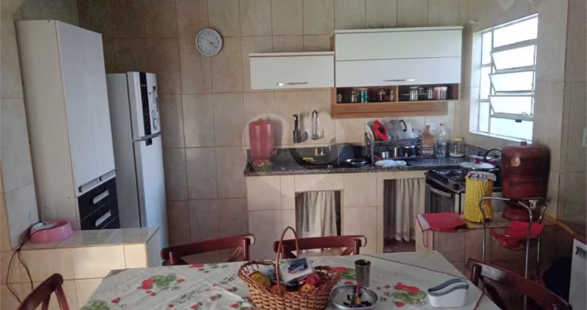 Terreno com 2 quartos à venda em Parada Inglesa - SP