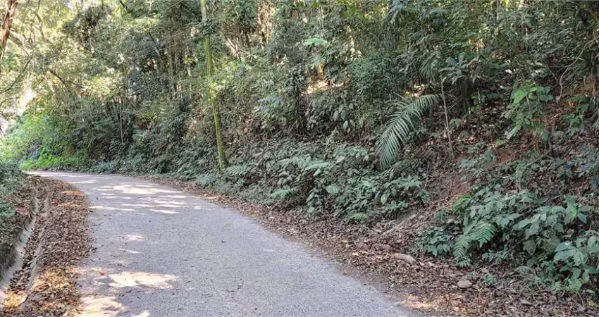 Terreno à venda na Itália, Serra da Cantareira, Mairiporã