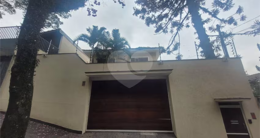 Sobrado com 5 quartos à venda em Vila Albertina - SP