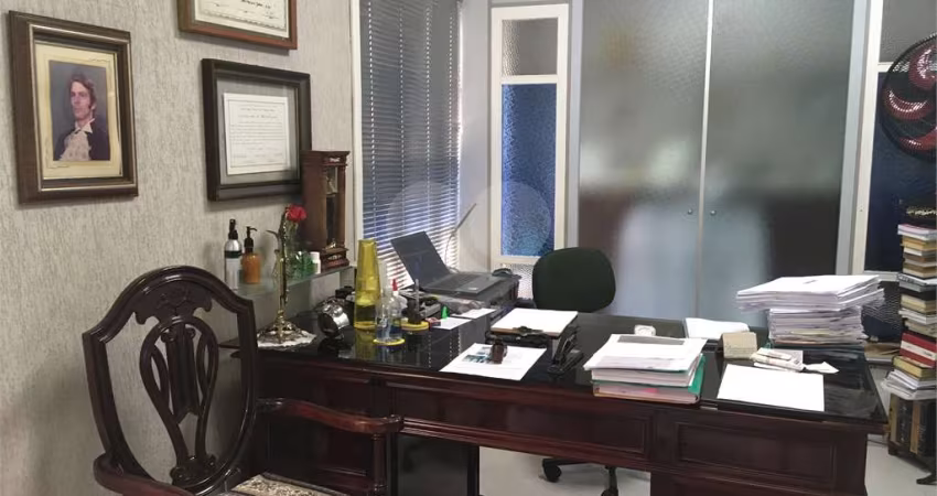 Salão Comercial à venda em Perdizes - SP