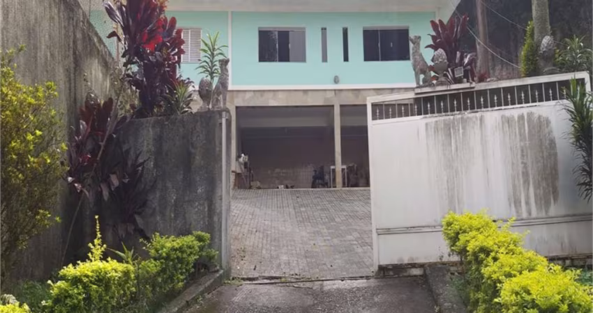 Casa térrea com 4 quartos à venda ou para locação em Tucuruvi - SP