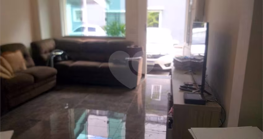 Casa de vila com 3 quartos à venda ou para locação em Bom Retiro - SP