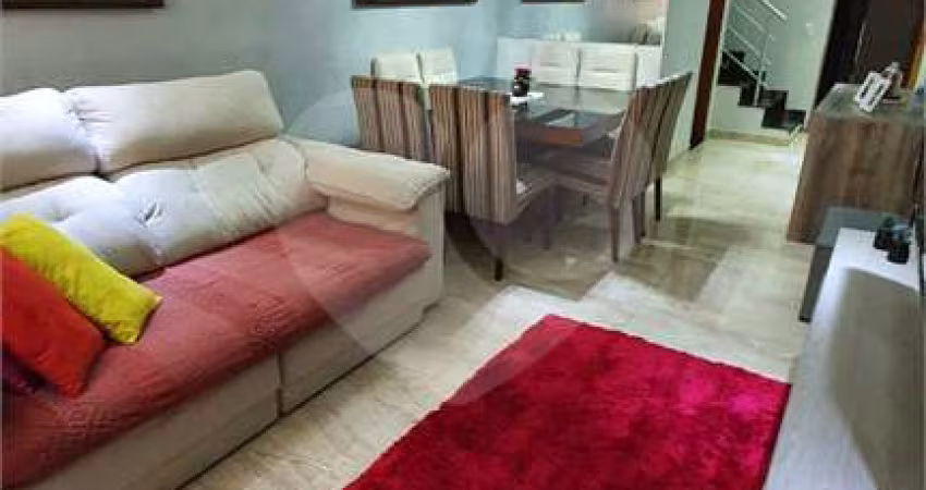 Casa de vila com 4 quartos à venda em Cidade Continental - SP