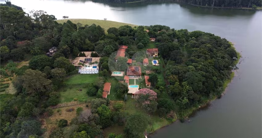 Chácara com 5 quartos à venda em Centro - SP