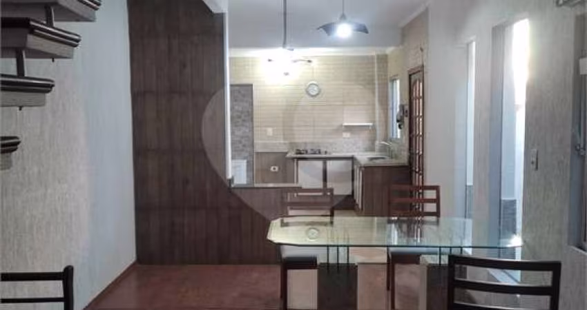 Casa com 3 quartos à venda em Vila Serralheiro - SP