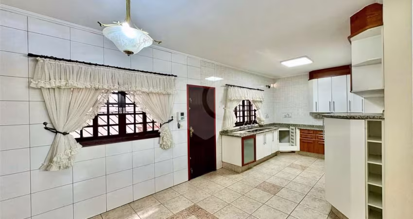 Sobrado com 3 quartos à venda ou para locação em Vila Ester (zona Norte) - SP