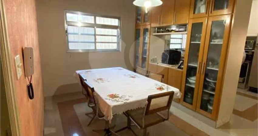 Casa com 4 quartos à venda em Vila Maria Alta - SP