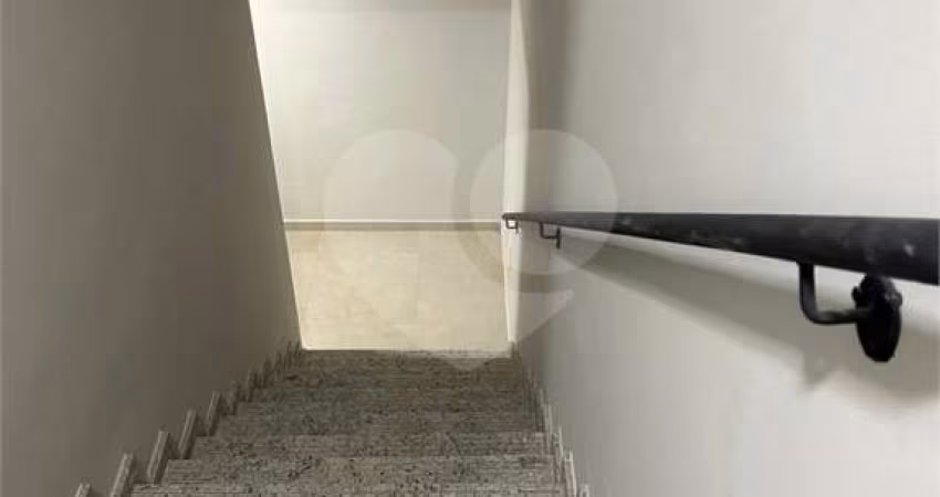Apartamento com 2 quartos à venda ou para locação em Centro - SP
