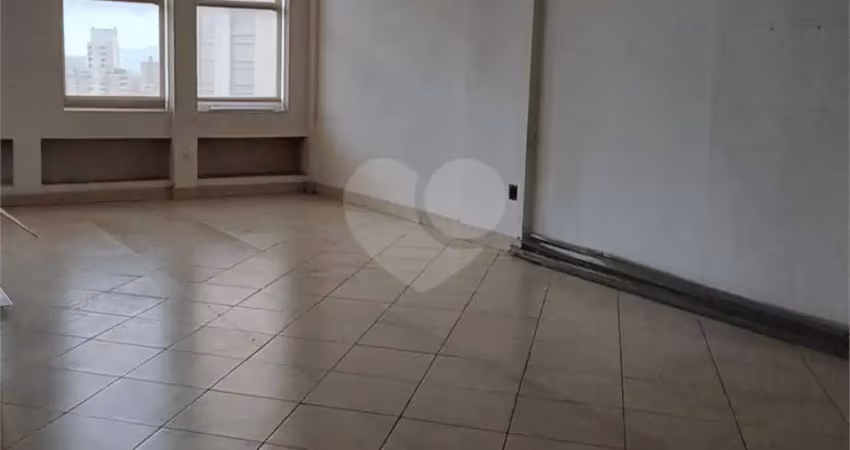 Sala comercial para alugar na Avenida Ipiranga, Centro, São Paulo