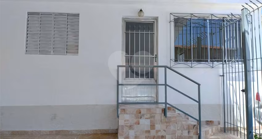 Casa térrea com 2 quartos à venda em Vila Gustavo - SP