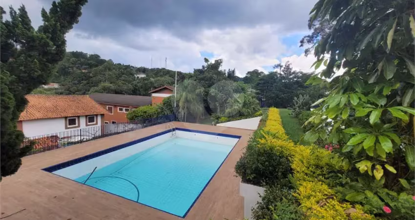 Condomínio com 3 quartos à venda ou para locação em caraguatá - sp