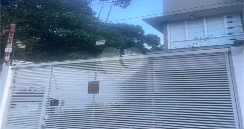 Casa com 3 quartos à venda na Rua Pedra Bonita, Horto, São Paulo