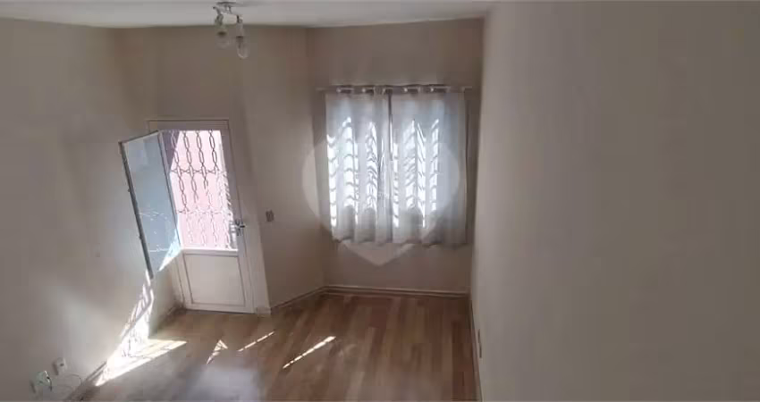 Casa em condomínio fechado com 2 quartos à venda na Rua Simão Pedroso, Vila Gustavo, São Paulo