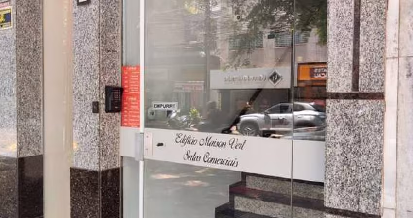Edifício Comercial para LOCAÇÃO no condomínio MAISON VERT no bairro Zona 01