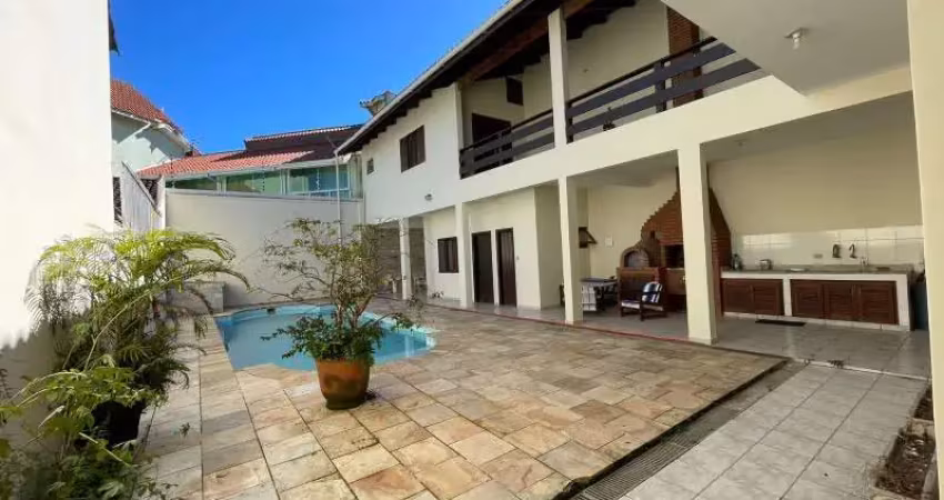Sobrado proximo a praia no cibratel i com 4 dormitorios