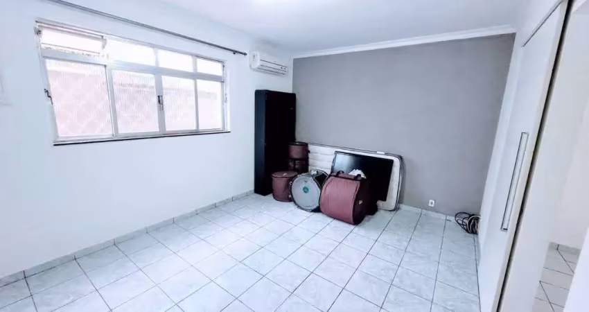 Casa com 2 quartos à venda no Embaré, Santos 