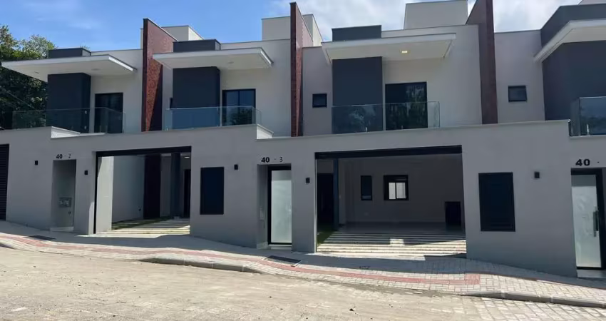 Casa com 3 quartos à venda no América, Joinville 