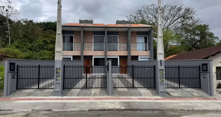Casa com 2 quartos à venda no Paranaguamirim, Joinville 