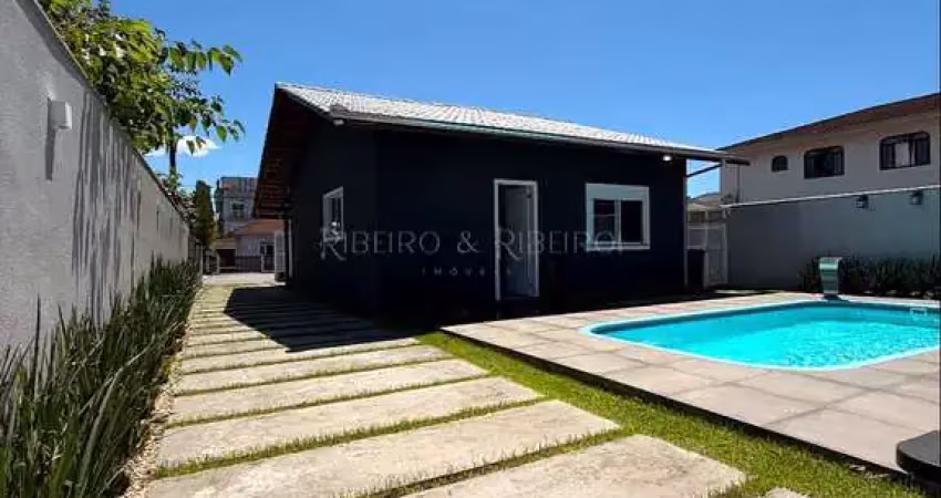 Oportunidade em joinville: casa decorada com edícula e espaço gourmet!