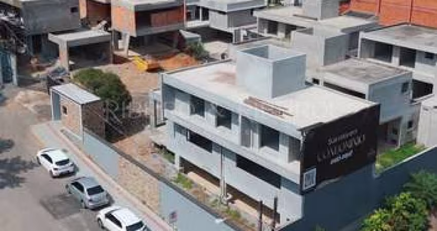 Casa em Condomínio Fechado
