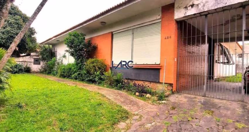 Casa para Venda em Porto Alegre, Tristeza, 4 dormitórios, 1 suíte, 3 banheiros, 4 vagas