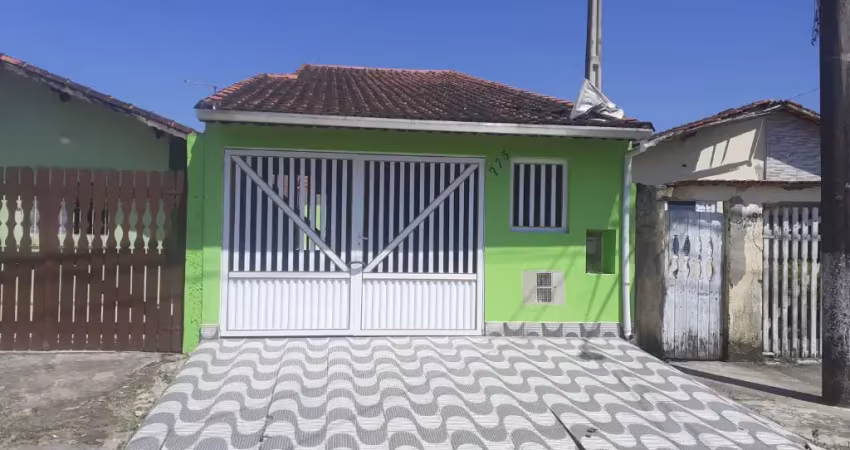 CASA 2 DORMITÓRIOS E ESPAÇO PARA CONSTRUIR PISCINA