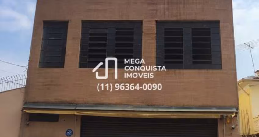 Prédio com dois andares no Pari!