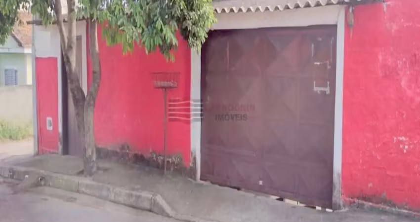 Casa a Venda na Vila Henrique em Caçapava Velha