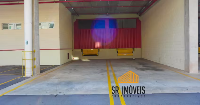 Galpão para alugar de 1400 metros quadrados em condomínio logístico em Embu das Artes - SP