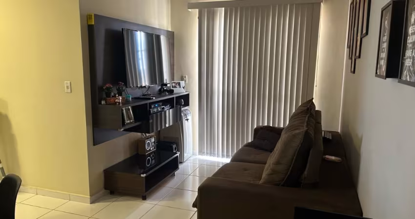 Colinas de San Lorenzo Apartamento com Elevador,  Planejados e 2 dormitórios