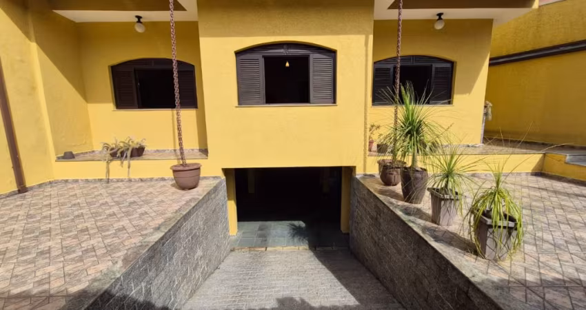 Jardim Sevilha Casa com 4 dormitórios, 3 wc e 5 vagas