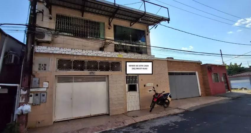Vendo casa no lírio do valle com 3 andares/ 2 casas independente/galpão/kitnet